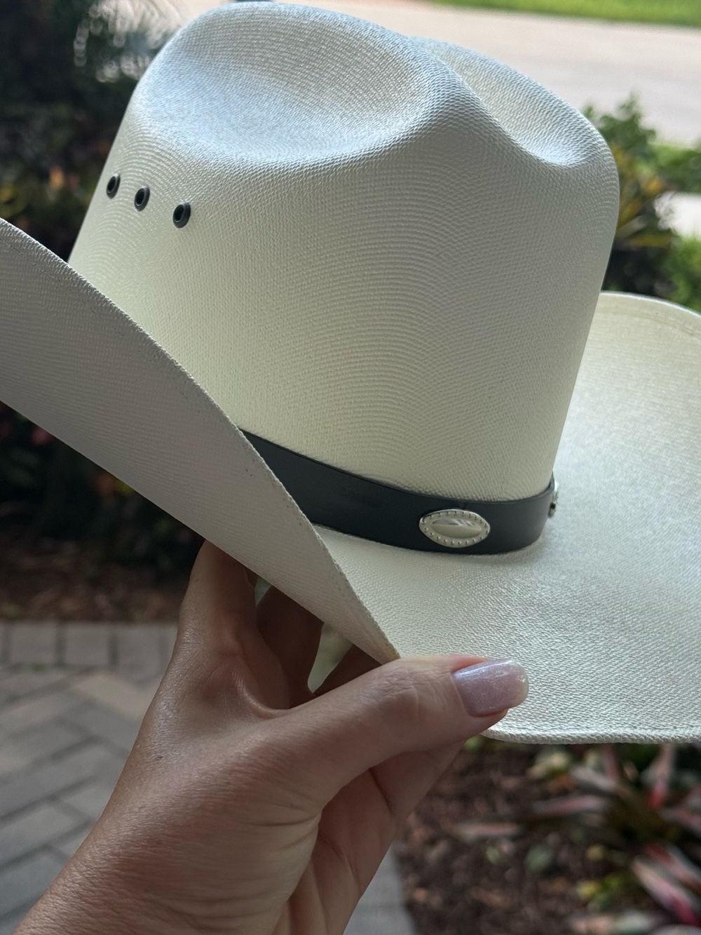 Cream Western-Style Cowboy Hat with Black Band S - Picture 4 of 5